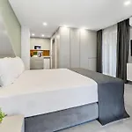 Zeluxe Aparthotel