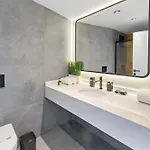 Zeluxe 4*