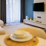 Aparthotel Zeluxe 4*