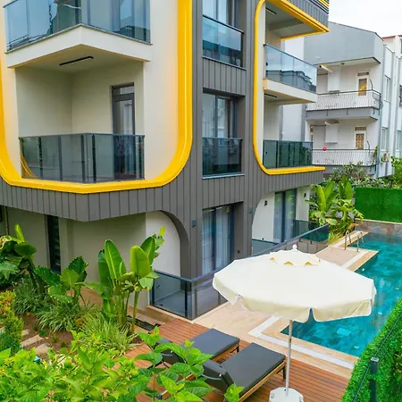 Zeluxe Apart Otel 4*