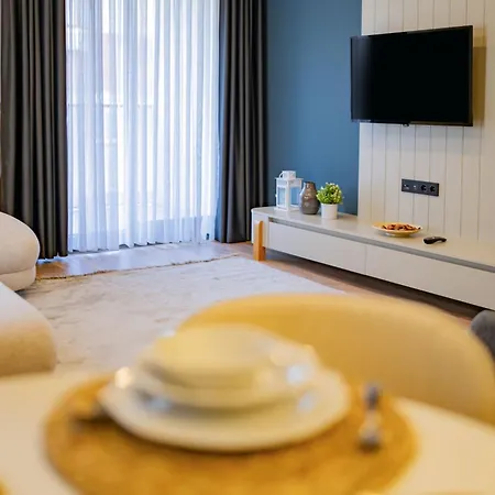 Aparthotel Zeluxe 4*